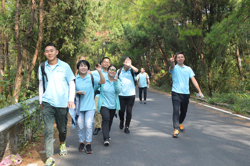 登頂路上（2）_副本.jpg